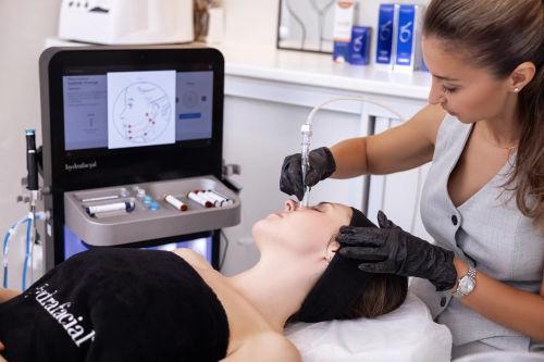 Procedures - Hydrafacial treatment for radiant, deeply hydrated skin.